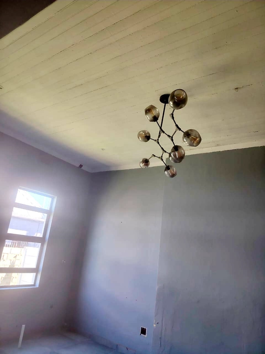 6 Bedroom Property for Sale in Southernwood Eastern Cape